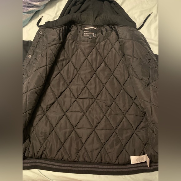 Slick Black RVCA Jacket - Picture 5 of 6